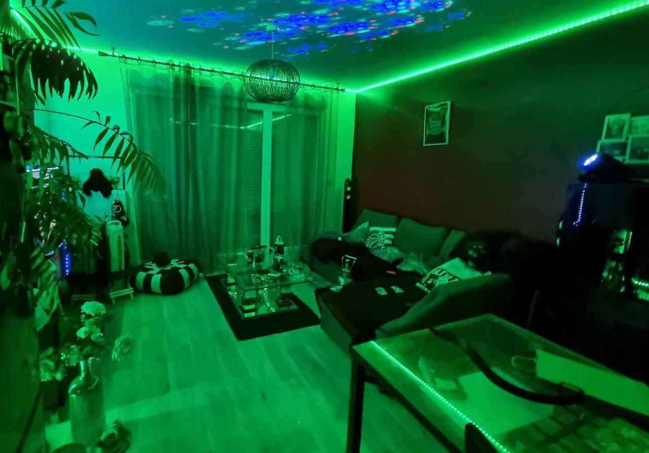 Love Room Sexy Love Cosy Lib Proche Centre Gare A Pied Aulnay-sous-Bois Exterior foto