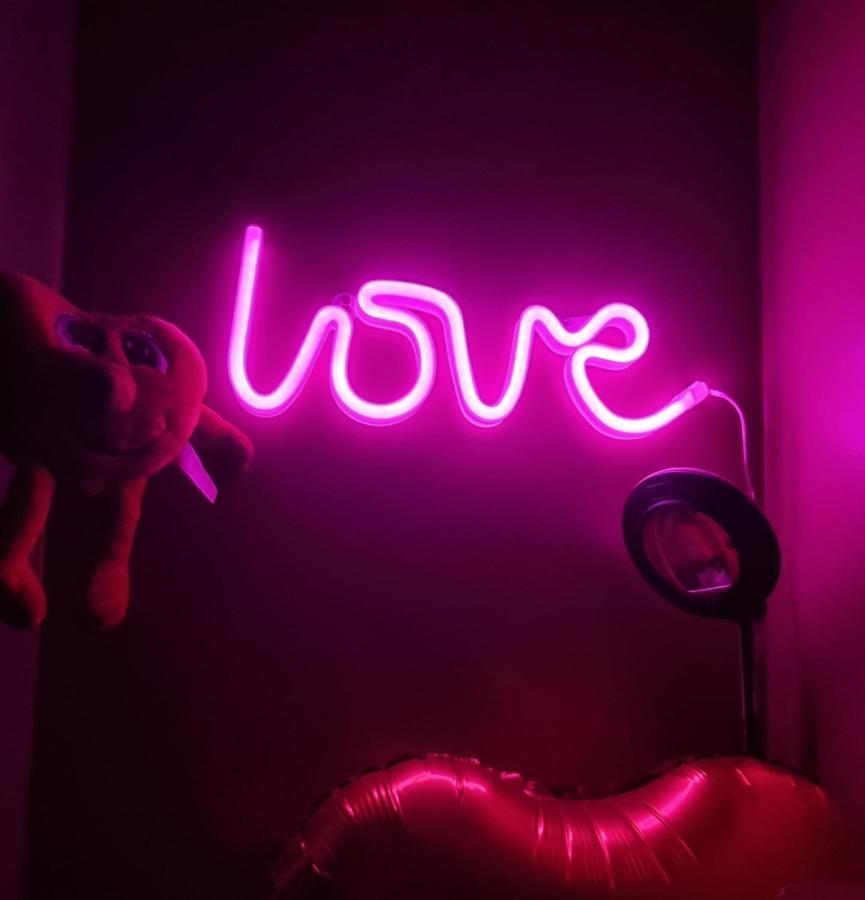 Love Room Sexy Love Cosy Lib Proche Centre Gare A Pied Aulnay-sous-Bois Exterior foto
